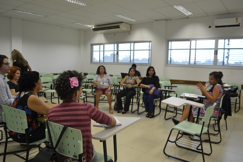 Oficina é voltada para bibliotecários e ocorre no Bloco J, no Câmpus de Palmas (Foto: Elini Oliveira/Dicom)
