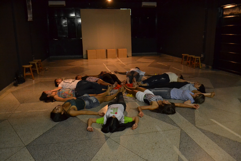 A oficina Encandeia abriu as atividades do IV Cartão Postal, no Câmpus da UFT em Palmas (Foto: Paulo Teodoro/Dicom)