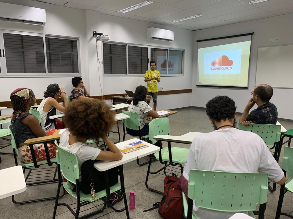 A cartografia social é feita com participação das comunidades envolvidas (Foto: Divulgação / Proex)