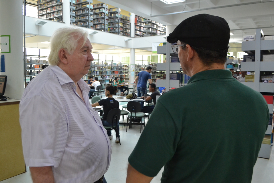 Avaliadores visitaram a Biblioteca do Câmpus, na terça-feira (Foto: Daniel dos Santos/Dicom)