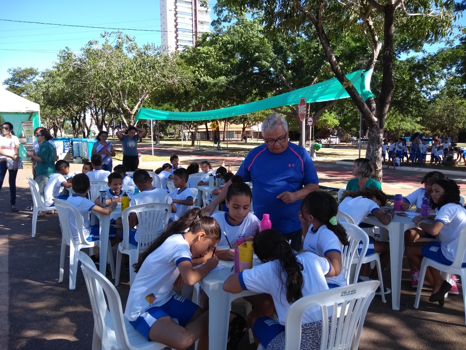 Crianças de escolas públicas participam do projeto da UFT na Semana do Meio Ambiente (Foto: Divulgação)
