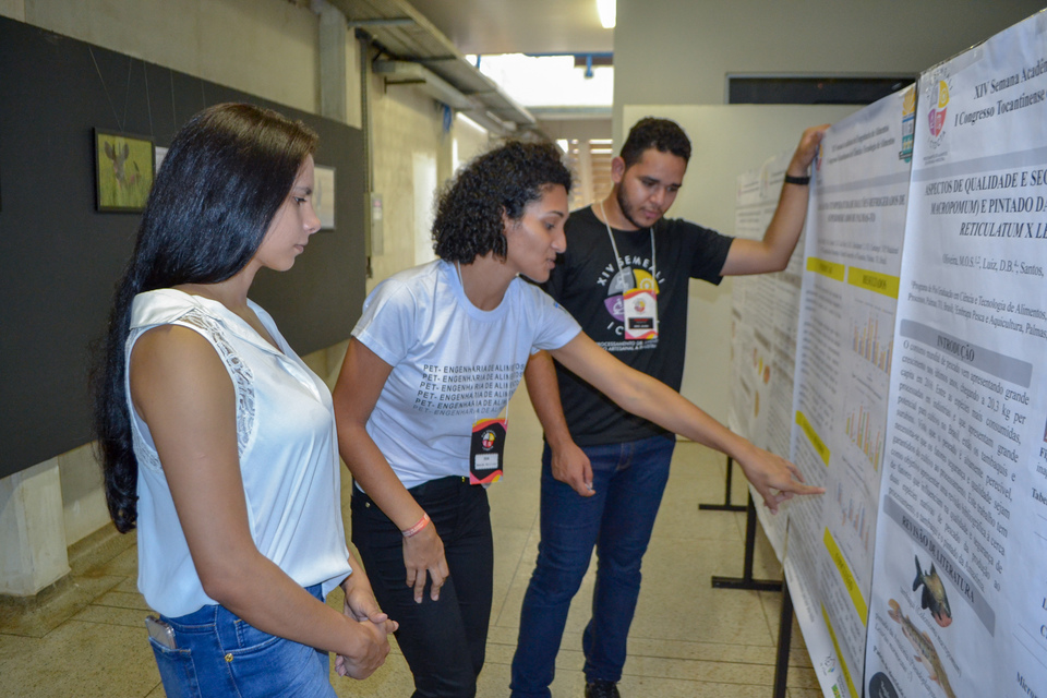 Apresentação de trabalho na XIV Semana Acadêmica de Engenharia de Alimentos