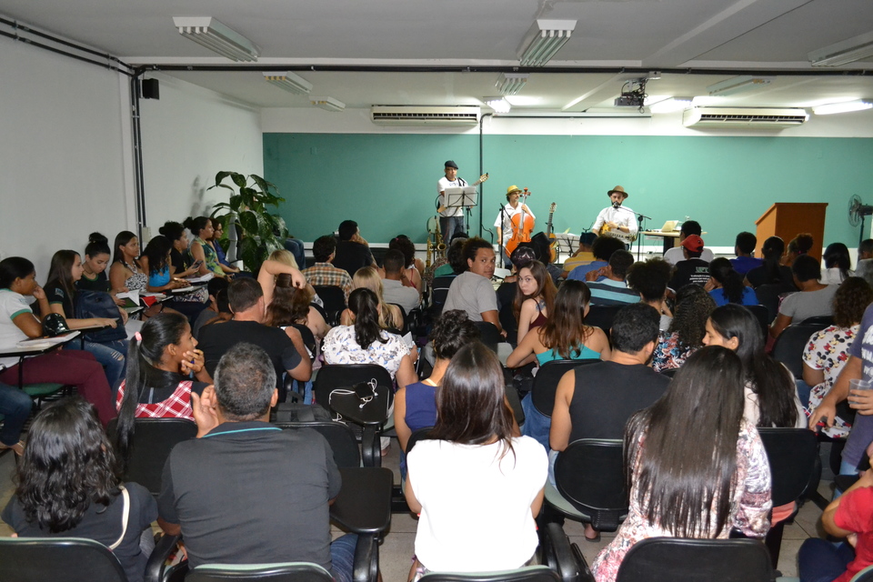 Público lotou o auditório do Câmpus da UFT em Miracema (Foto: Rodrigo Mamédio/Divulgação)