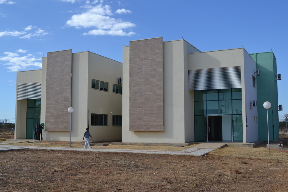 Prédio tem mais de 700 metros quadrados de área construída (Foto: Samuel Lima/Dicom)