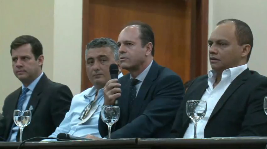 Parte da mesa de abertura do Forplad, que segue até a próxima sexta-feira (Foto: Reprodução Youtube UFToficial)