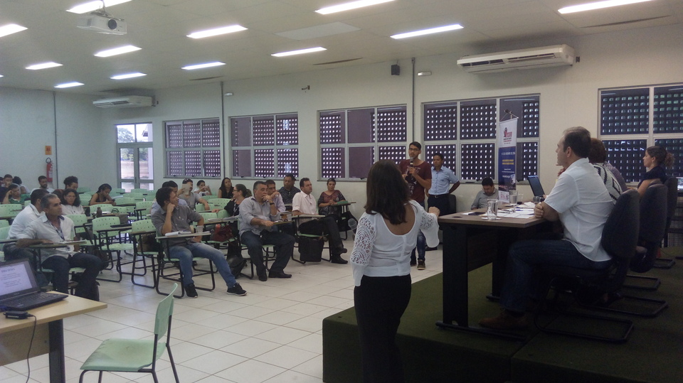 Conselho Universitário reuniu-se no Anfiteatro do Câmpus de Palmas (Foto: Paulo Teodoro)