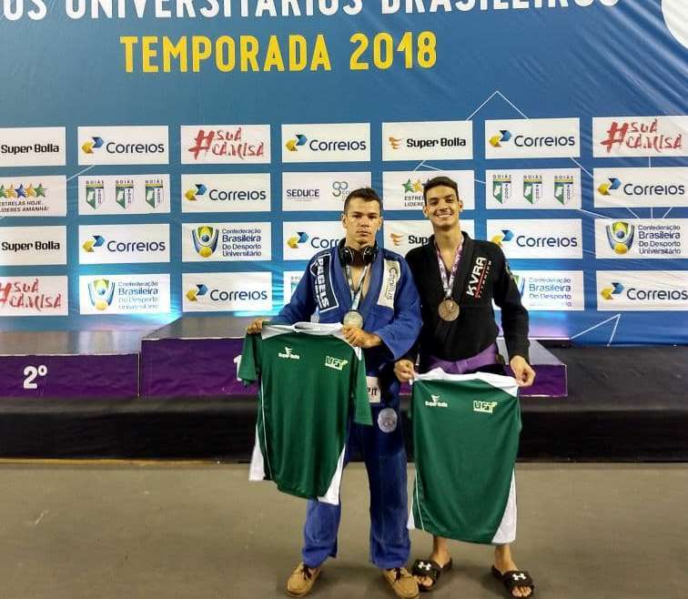 Eduardo (e) e Gabriel representaram a UFT no Jubs de Lutas, em Goiânia (Foto: Divulgação)