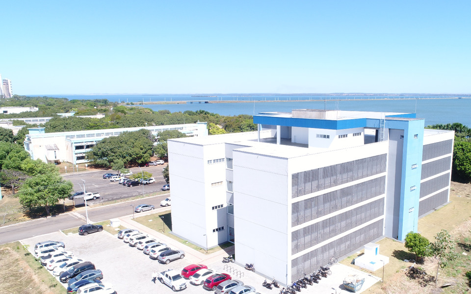 Novo prédio da Reitoria tem quatro pavimentos (Foto: Audiovisual-UFT / Divulgação)