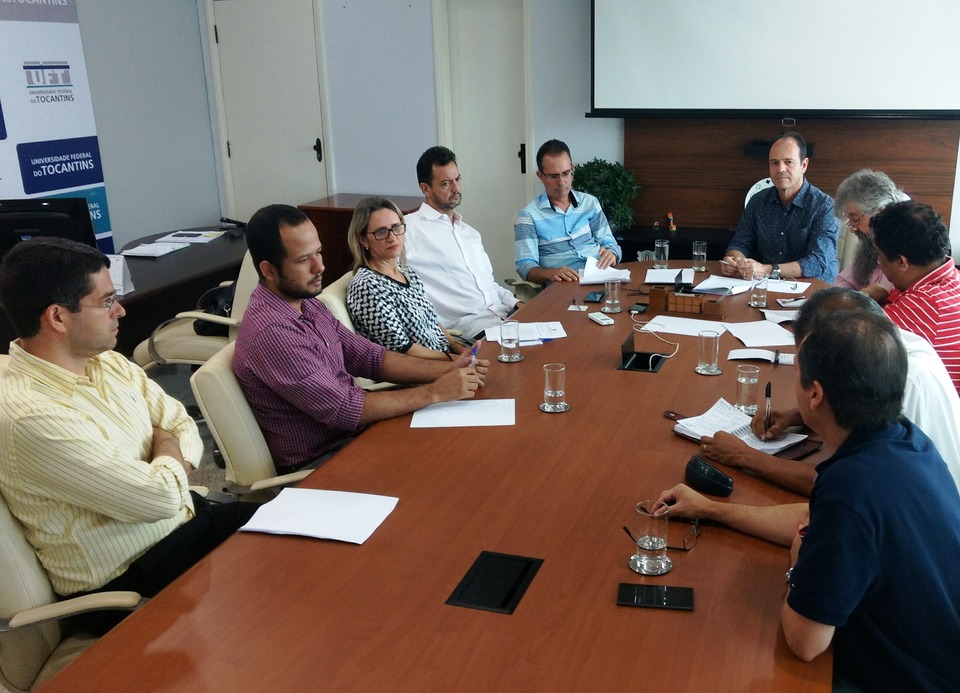 Reunião ocorreu no Gabinete da Reitoria (Foto: Bianca Zanella/Dicom)