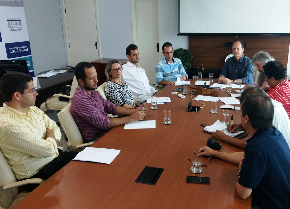 Reunião ocorreu no Gabinete da Reitoria (Foto: Bianca Zanella/Dicom)