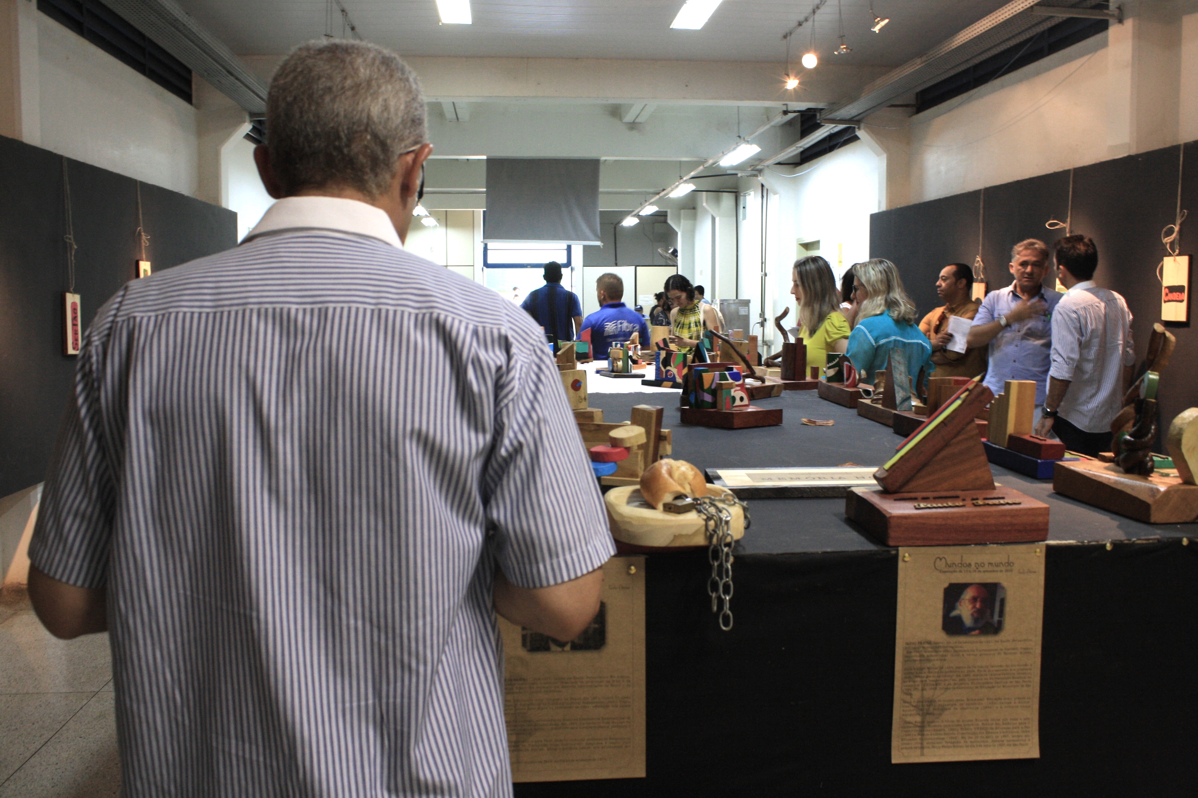 A exposição está instalada no bloco IV do Câmpus de Palmas (Foto: Elini Oliveira))