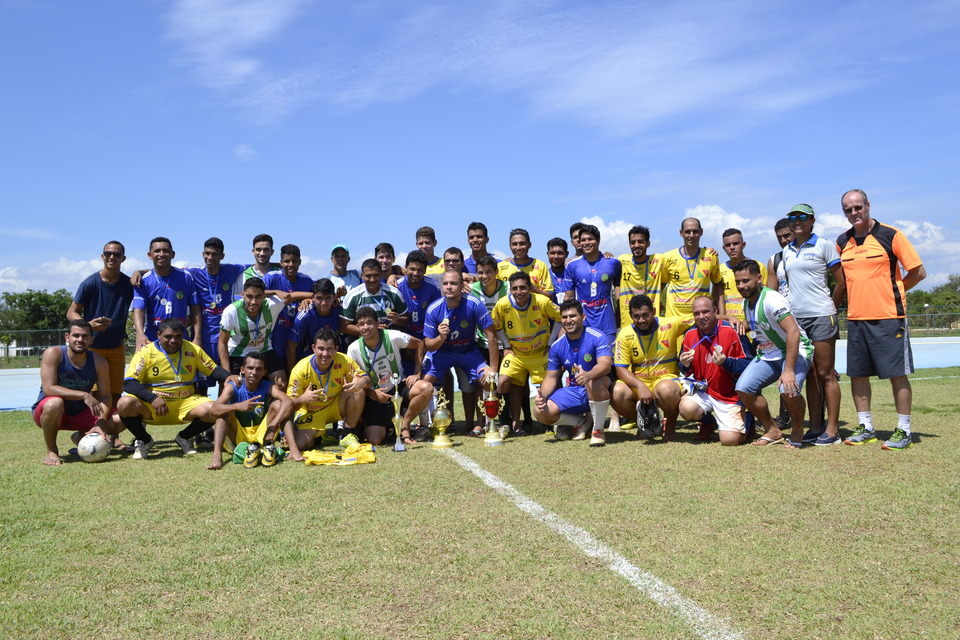 Equipes mostram que independente da rivalidade a união prevalece  (Foto: Rodrigo Mamédio)