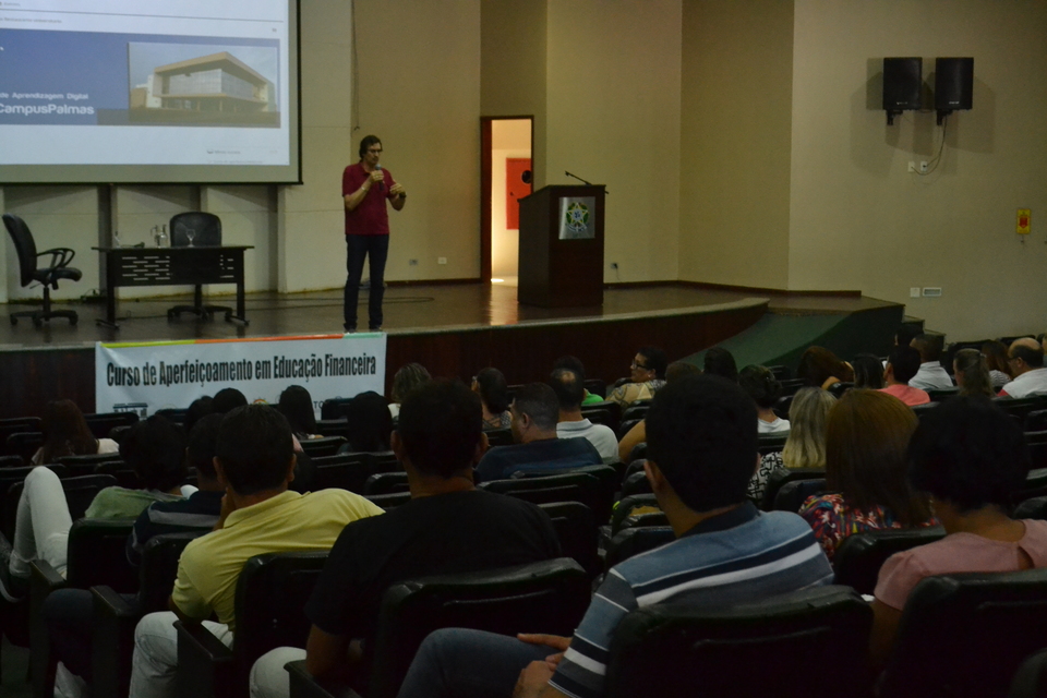 Curso de Aperfeiçoamento em Educação Financeira ocorre no Cuica, em Palmas (Foto: Lukas Ramos/Dicom)