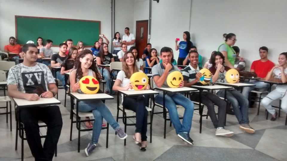 Alunos de Medicina Veterinária participaram de atividades lúdicas no início do semetre 2017/1 (Foto: Ana Cláudia Neiva/Divulgação)