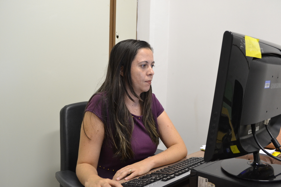 Diretora Marta Virgínia diz que dados vão embasar decisões acerca da assistência estudantil (Foto: Paulo Teodoro/Arquivo Dicom)