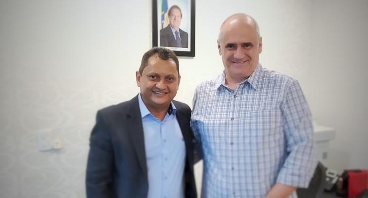 José Pereira Guimarães Neto, superintendente do HDT (e) e Luiz Edgar Leão Tolini, secretário da Saúde do Tocantins