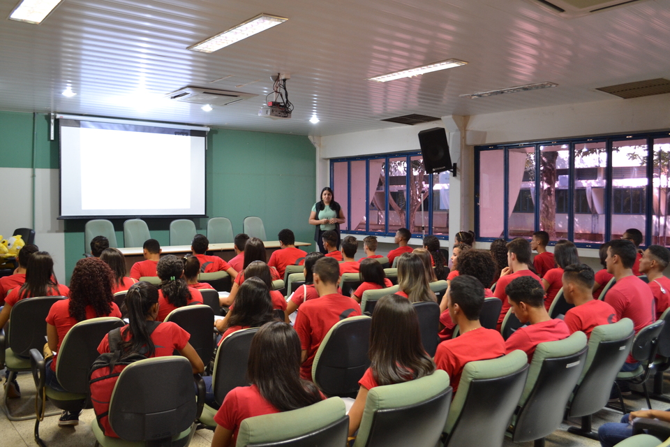 Visita dos alunos da Fundação Bradesco - 22jun2017 (Foto: Lukas Ramos)