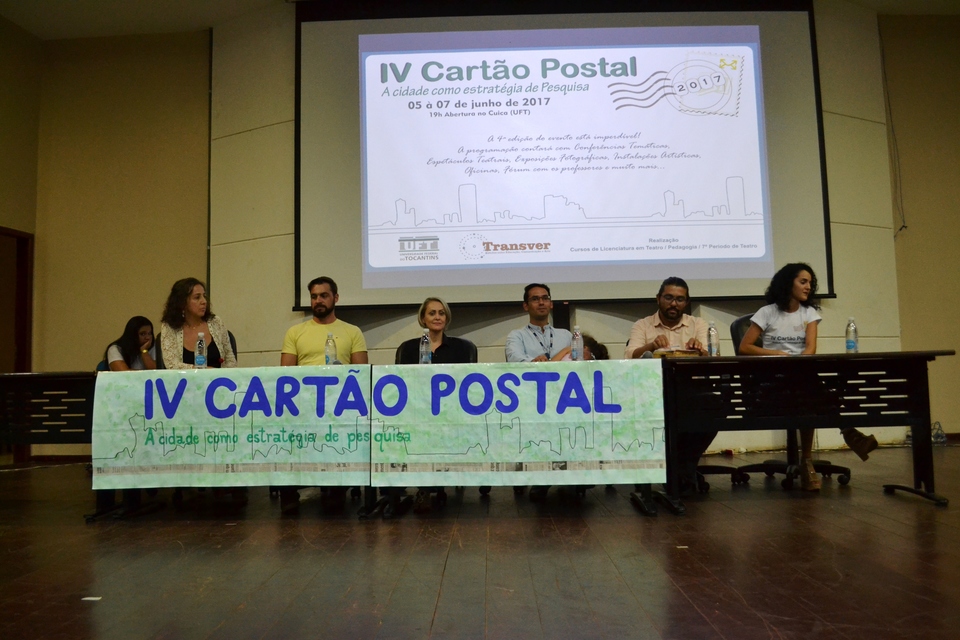 Mesa de Abertura da quarta edição do Cartão Postal, na noite da última segunda, dia 5 (Foto: Samuel Lima/Dicom)