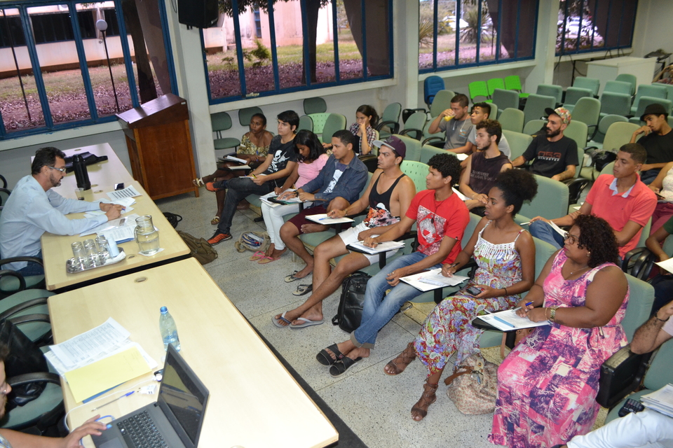 Reunião entre Proest e os delegado do Fórum de Assistência Estudantil. Foto: Samuel Lima