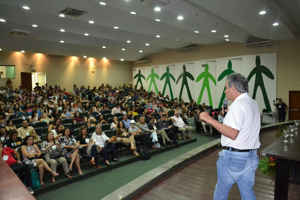 Auditório do Cuica durante a palestra com os arquitetos Antunes e Teixeira (Foto: Samuel Lima)