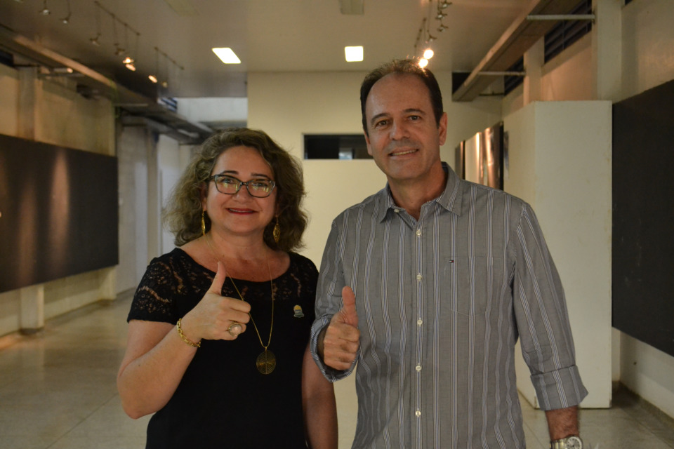 Ana Lúcia e Luis Eduardo Bovolato tomam posse solene nesta noite em Palmas (Foto: Bianca Zanella)