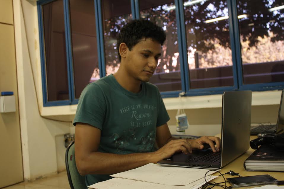 Felipe Barbosa, acadêmico de Ciências da Computação. Foto: Elâine Jardim 