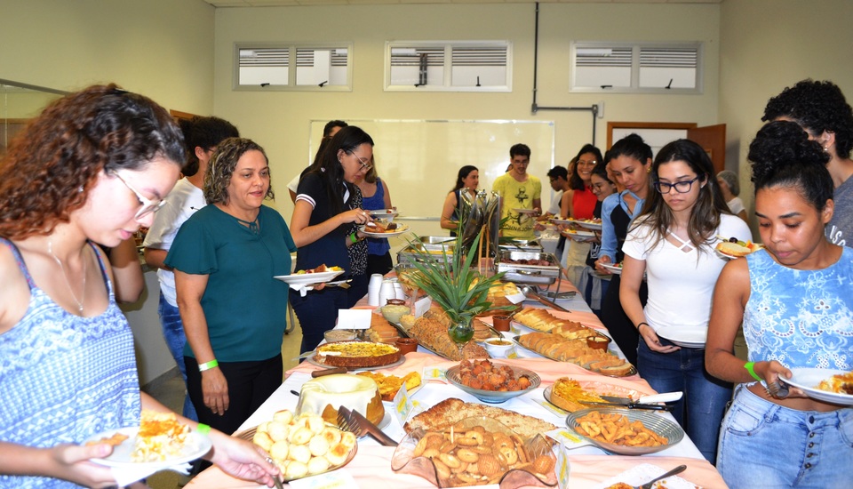 Café Colonial organizado pela Liga Acadêmica de Ciência e Tecnologia de Alimentos 