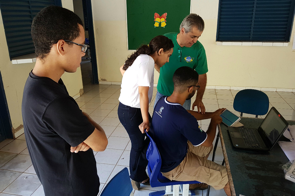 Atendimento teste do projeto do Aplicativo para o Programa Social Um Sorriso do Tamanho do Brasil na comunidade Mumbuca, feito em parceria com a Associação Brasileira de Odontologia (ABO)
