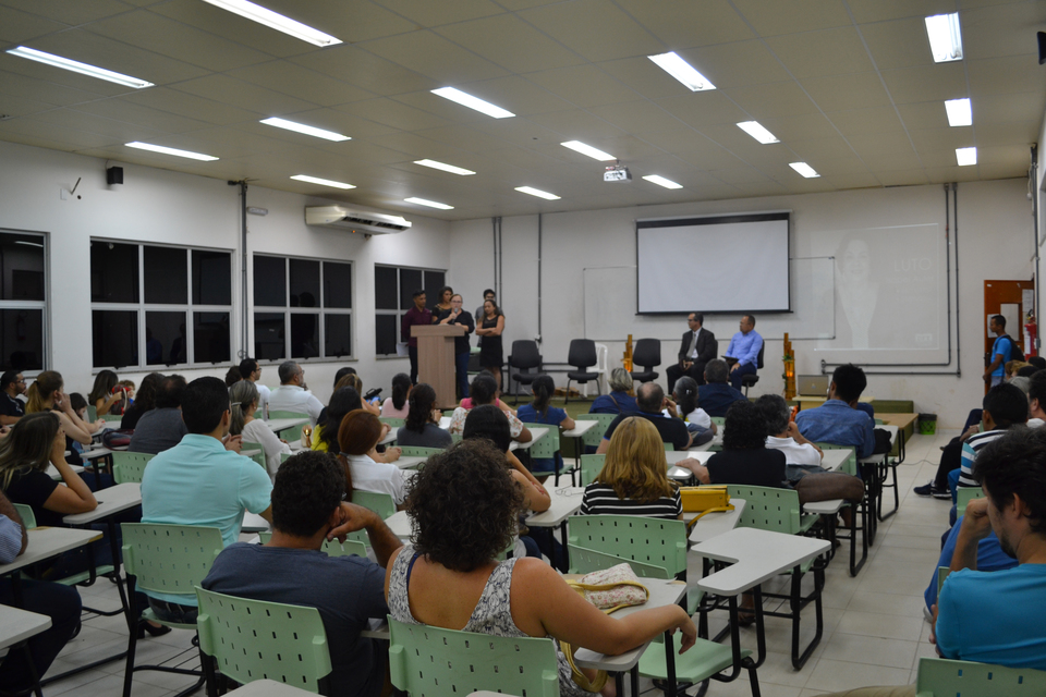 Celebração ecumênica em Araguaína foi no auditório do Anfiteatro (Foto: Direção do Câmpus/Divulgação)