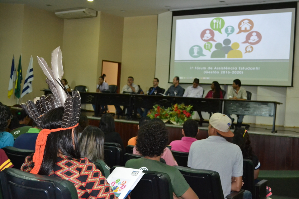 Fórum ocorre no auditório do Cuica, em Palmas, e seguirá até às 18h (Foto: Samuel Lima)