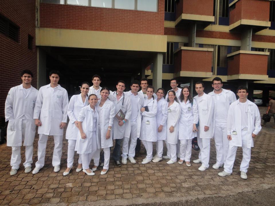 Alunos de Medicina durante estágio no Hospital Geral de Palmas (Foto: Victor Melo/Divulgação - Arquivo Dicom)