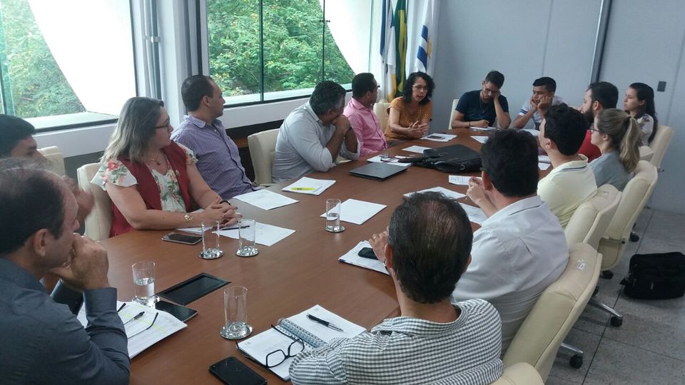 Reunião ocorreu no gabinete da Reitoria, na manhã desta terça-feira (Foto: Samuel Lima/Dicom)