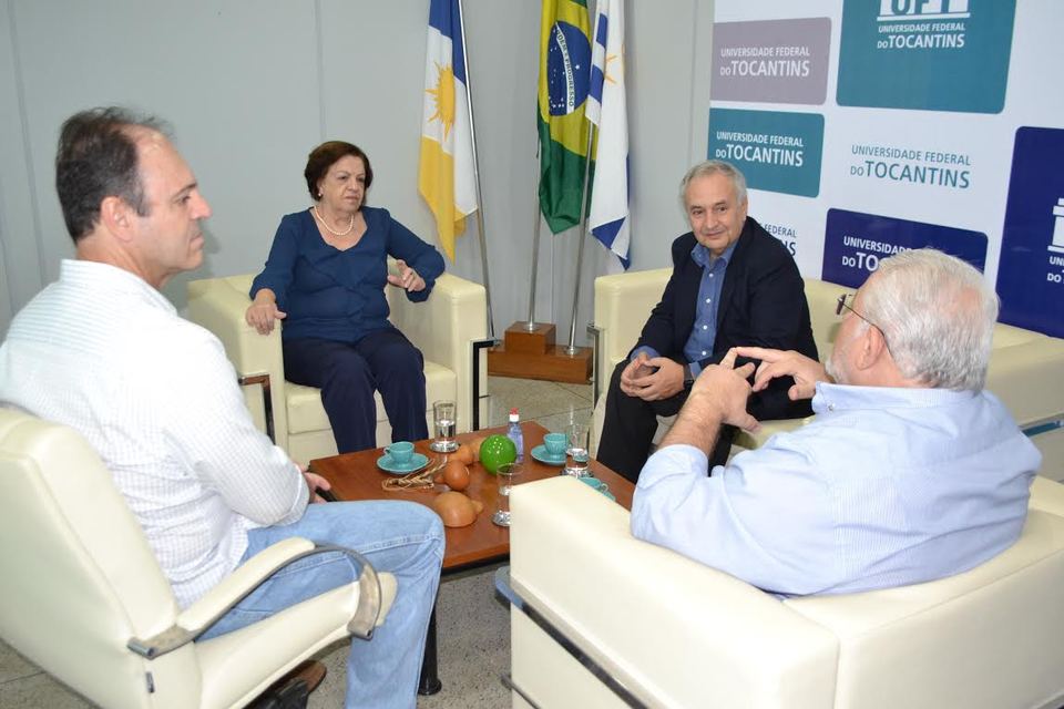 Bovolato, Isabel, Claudino e Bazolli (esq. à direita). Foto - João Batista Araújo