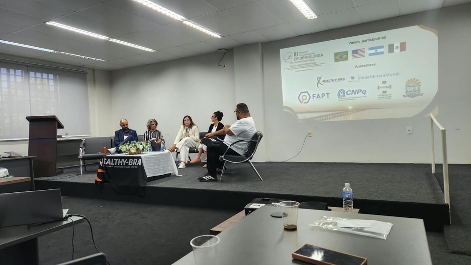 UFT aborda letramento em saúde para populações vulneráveis em encontro internacional