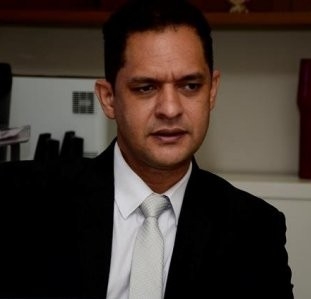  Adão Francisco de Oliveira	