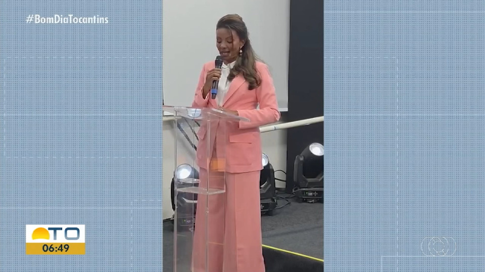Nova Reitora da UFT toma posse em Palmas