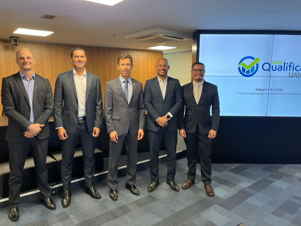 Dilson (à direita), com outros membros da Rede e o Secretário Federal de Controle, Ronald Balde (Foto: Divulgação) 