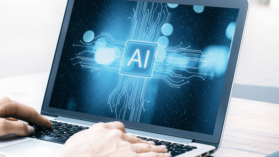 Professor da UFT lança obra sobre pesquisa científica mediada por Inteligência Artificial