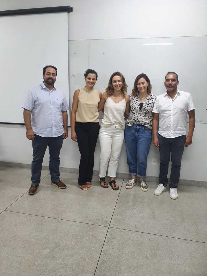 Da esquerda para a direita: Dr. Renato Sarmento (PPG-PV-UFT), Dra. Vanessa Oliveira (PPGBEC-UFT), Dra. Fabianne Ribeiro (Universidade de Aveiro), Dra. Danielle Palma de Oliveira (Faculdade de Ciências Farmacêuticas de Ribeirão Preto, Universidade de São Paulo - USP) e Dr. Carlos Gravato (Faculdade de Ciências da Universidade de Lisboa). Também fazem parte da equipe do projeto PlasTOX/CNPq os professores Douglas Henrique Pereira, Grasiele Soares Cavallini e Nelson Luis Gonçalves de Souza do PPG-Química-UFT, Prof. Althiéris Saraiva-IF-Goiano e os professores Amadeu Soares e Ana Luisa Silva do CESAM - Universidade de Aveiro. (Foto: Divulgação/Câmpus Gurupi)