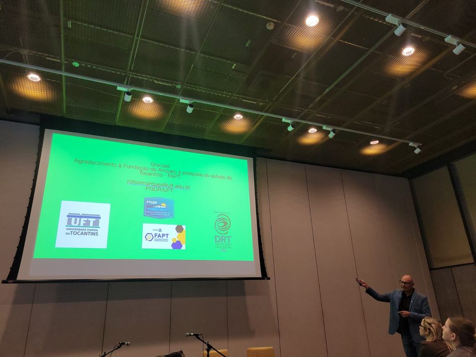 Professor da UFT apresenta pesquisas sobre Desenvolvimento e Sacrifício Ambiental na América Latina na CLACSO 2025