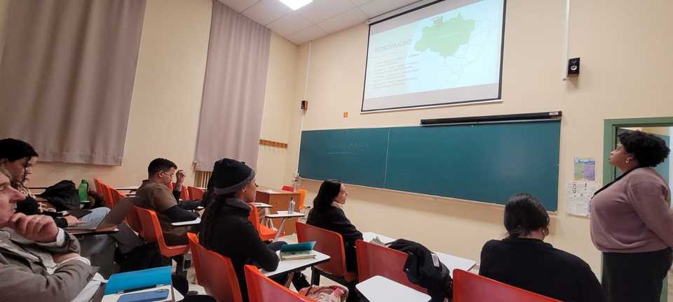 Pesquisas coordenadas pelo Neruds são aprovadas e apresentadas em Congresso Internacional