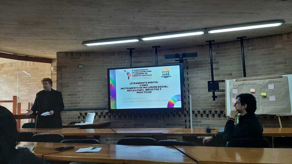 Docente da UFT apresenta projeto de letramento digital com foco na inclusão social na X Conferência Latino-Americana e Caribenha de Ciências Sociais (CLACSO)