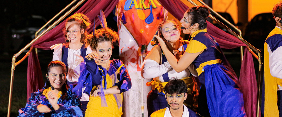 Grupo Ará de Teatro leva espetáculo "Brincar é Pegar uma Liberdade" a escolas públicas de Palmas