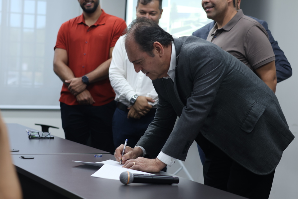 UFT oficializa posse de prédio que abrigará a Casa do Estudante de Palmas