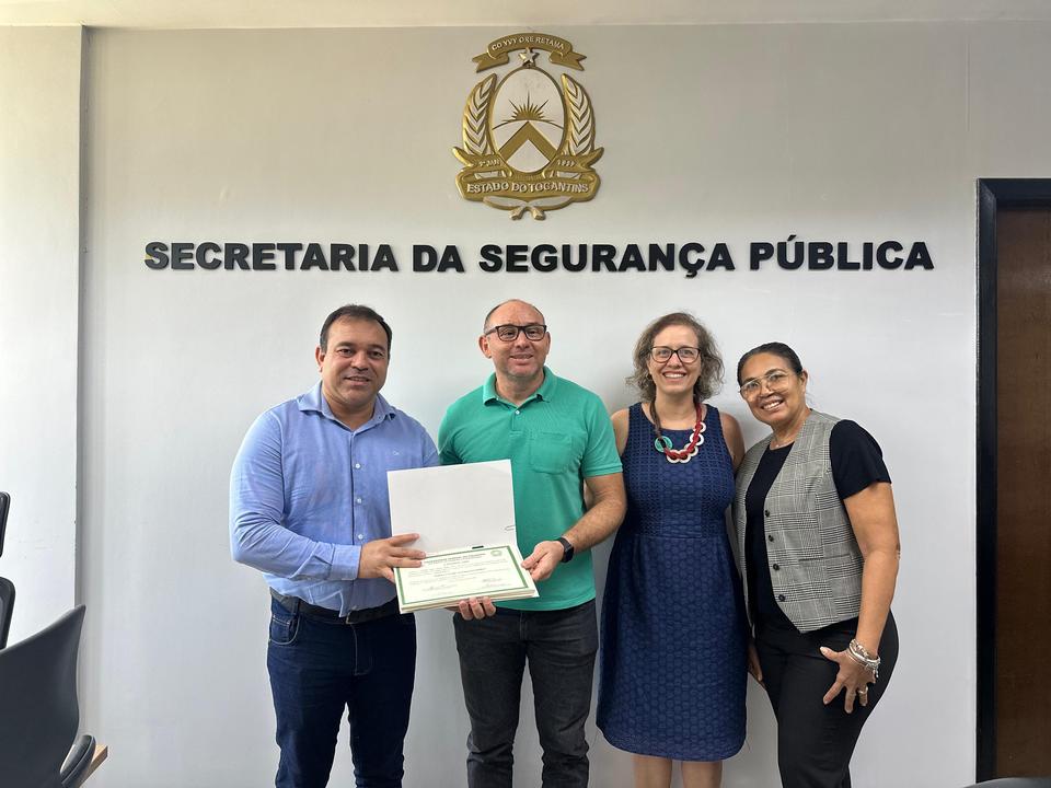 Entrega de certificados da especialização em Política e Gestão em Segurança Pública (Foto: Adrielly Calixto / Divulgação)