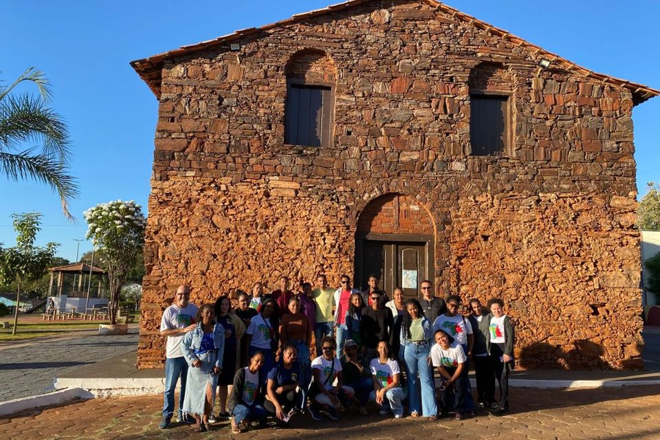 Aula de campo leva estudantes da Educação Escolar Quilombola a cidades marcadas por memória quilombola e impactos socioambientais