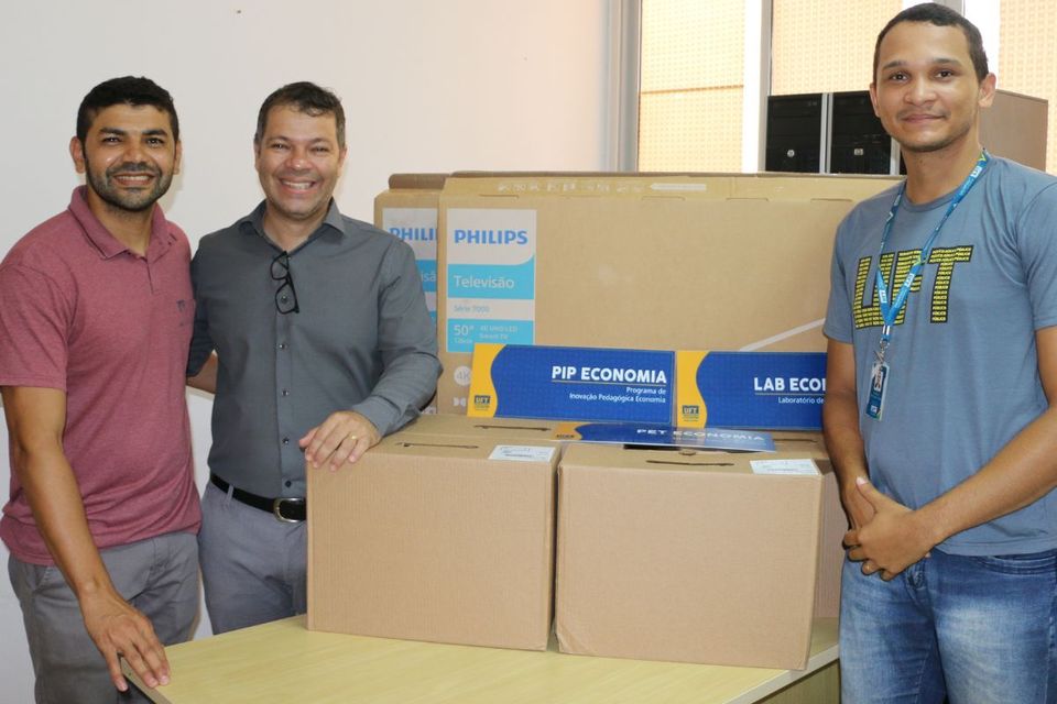 Curso de Ciências Econômicas recebe novos equipamentos no Câmpus de Palmas