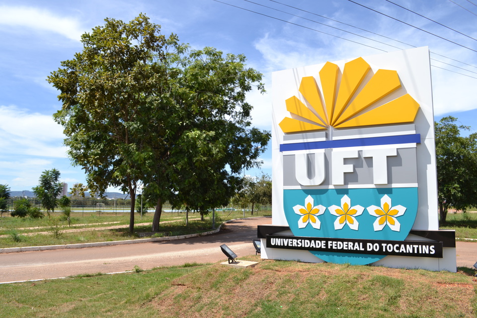 Publicado edital de seleção de docentes formadores para o curso Letras-Libras Parfor 2025/2