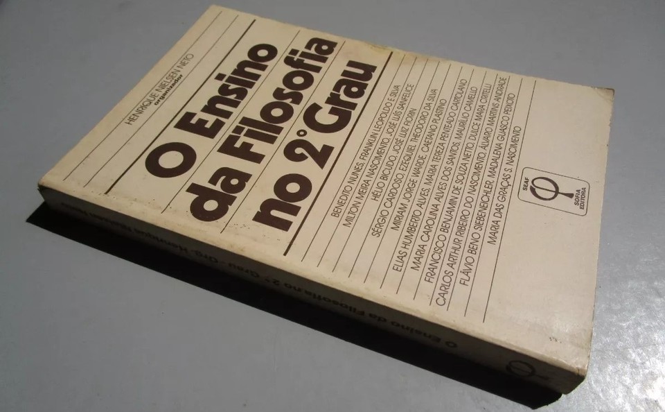Capa do Livro "O Ensino da Filosofia no 2º grau"