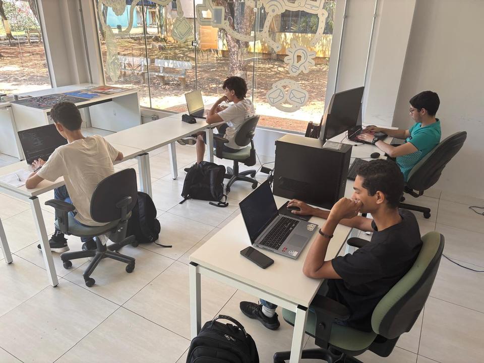 Estudantes de Ciência da Computação da UFT se classificam para etapa estadual da Olimpíada Brasileira de Informática